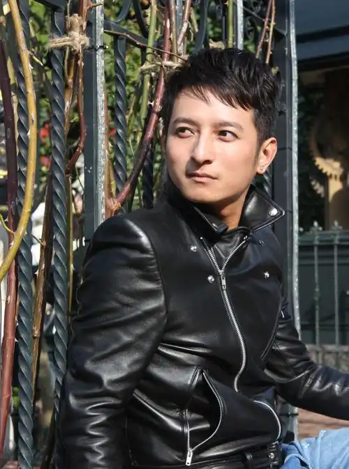 网曝李维嘉被经纪人骗车骗房骗情 比王宝强还惨