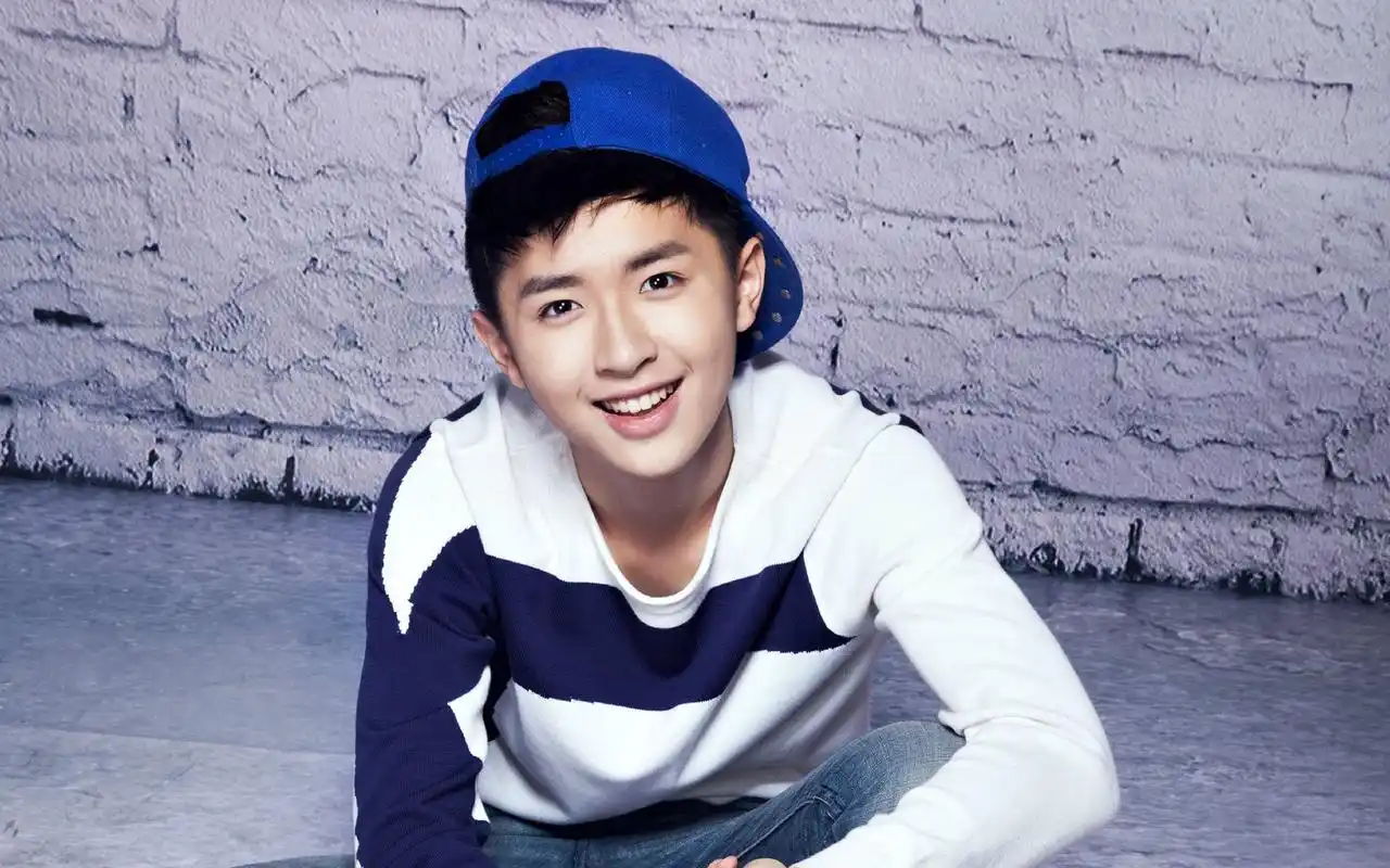 张逸杰最帅的7张照片,被赞"鲜肉戏骨",最后一张侧颜杀