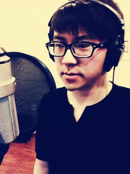 一个人走 - 杨雨衡/王雨果 - 单曲 - 网易云音乐