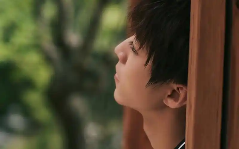 王俊凯日系胶片帅气写真高清壁纸,大陆明星,帅哥,tfboys,王俊凯,小