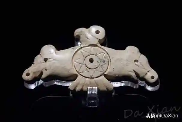 安徽博物院:安徽文明史陈列·凌家滩玉器