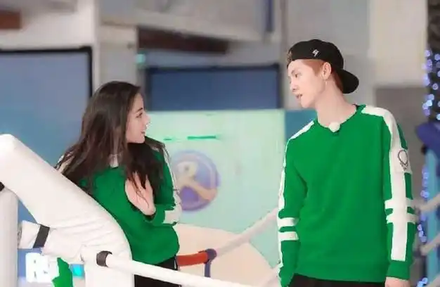 吴磊|张佳宁|女明星|迪丽热巴_网易订阅