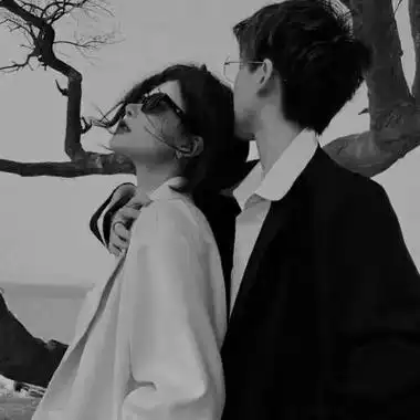 高冷霸气黑白情侣头像真人图片