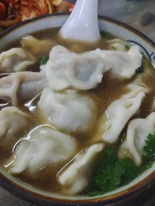 牡丹江美食天气冷了去吃牛肉汤饺吧