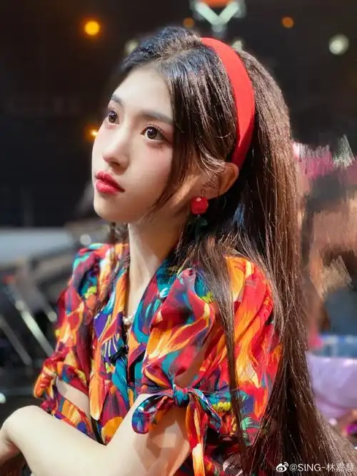 林嘉慧超话#命运版东北玩泥巴上头了#大家好,欢迎收