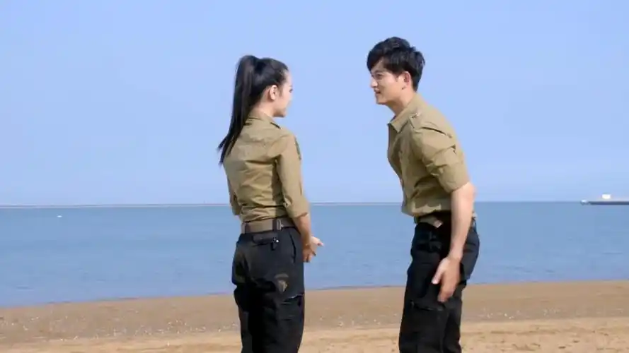 麻辣变形计 #烈火神盾 #关小迪 #梁大巍 #火狼女 #白鲨 #迪迪巍夫妇