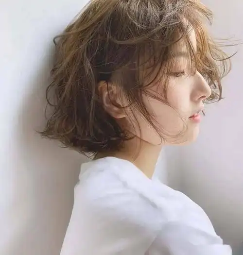 短发"烫全头" 更更更好看|烫发|卷发|发量|加分_网易订阅