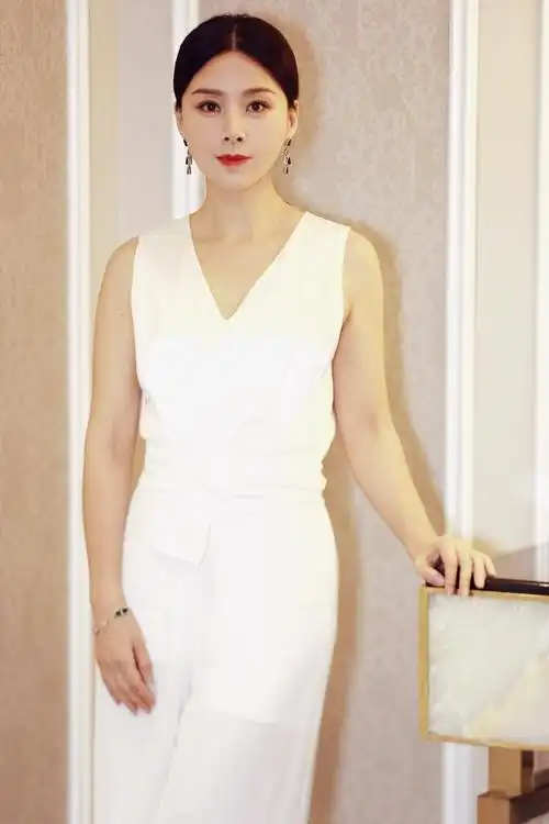 何琳:因一顿饭和丈夫结缘,和婆婆情同姐妹,日子红红火火有滋味|老戏骨