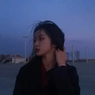 侧脸真人头像女生高清漂亮的头像女侧面高冷真人图片