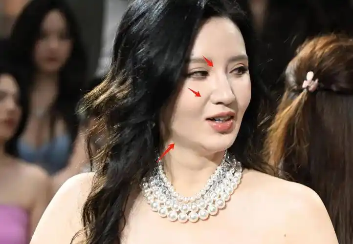 原创上海这一夜女星突破自我个个都敢穿不再保守脸上写满野心