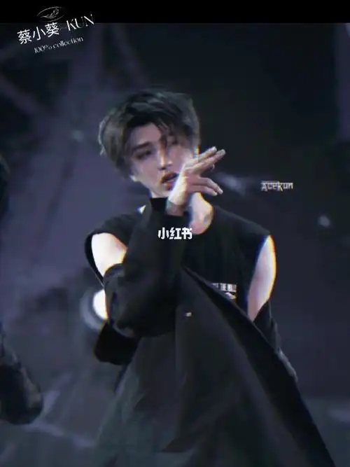 蔡徐坤_蔡徐坤_手势_蔡徐坤ikun_娱乐_明星娱乐资讯