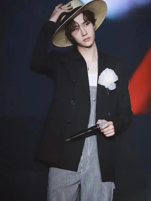 路飞装真是美到极致了