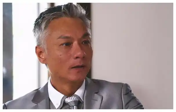 外形高大,长相帅气,他曾被称为香港第一美男子.