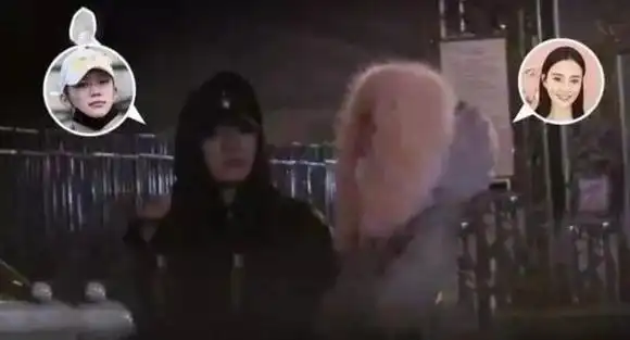 data-lemmaid="339651">李小璐 /a>夜宿门,是指李小璐于2017年12月29