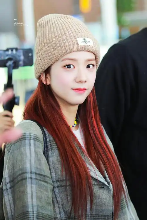 金智秀 jisoo blackpink成员