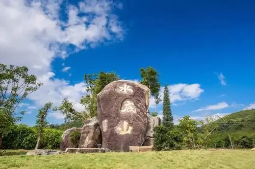 水底山温泉庄园之旅!108米无边际泳池,体验前所未有的嗨!
