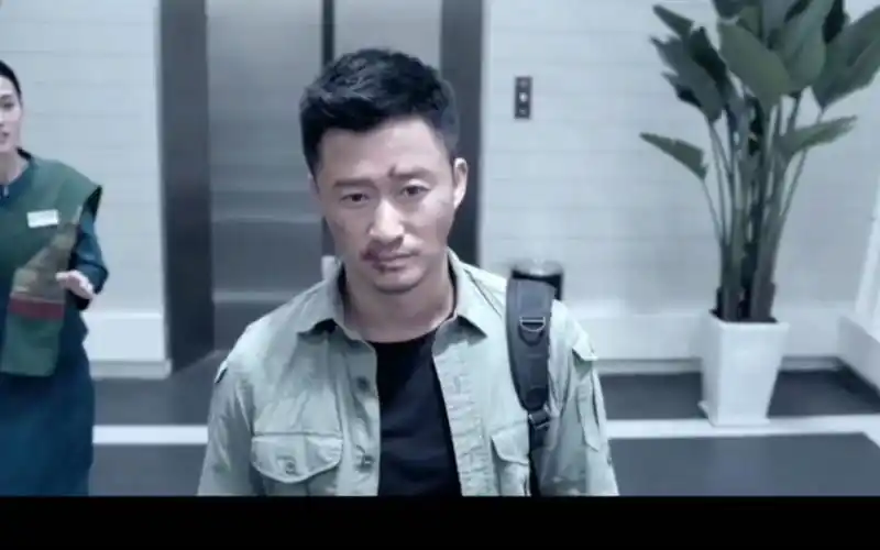 吴京 张晋 托尼贾 这三个高手那个更比较呢? 电影名《杀破狼2》