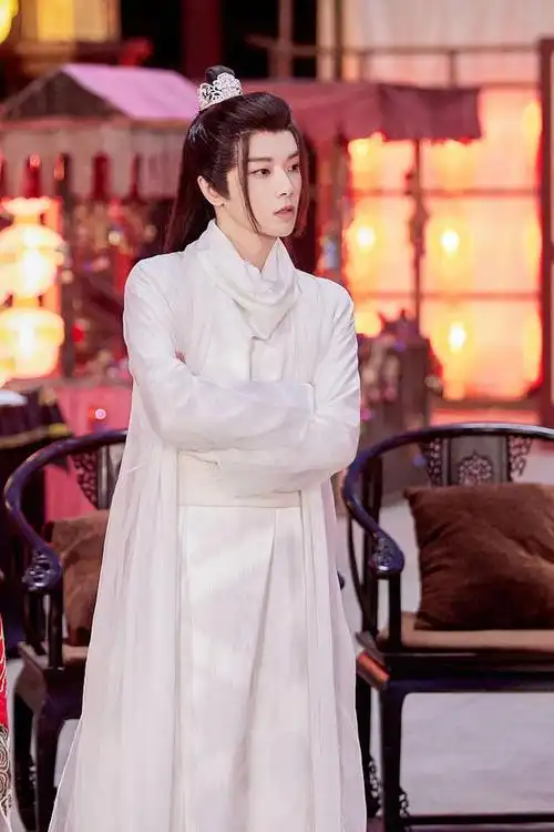 华晨宇萌探探探案2录制花絮公开cos李白古风白衣造型