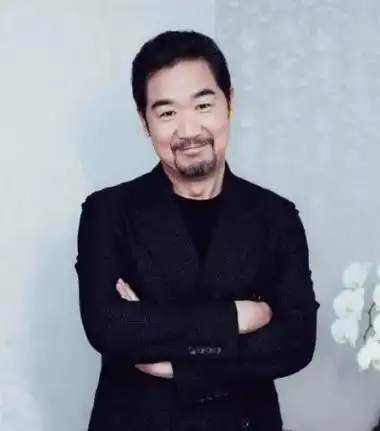 罗秀春和张国立离婚34年了,两人的生活相差太大