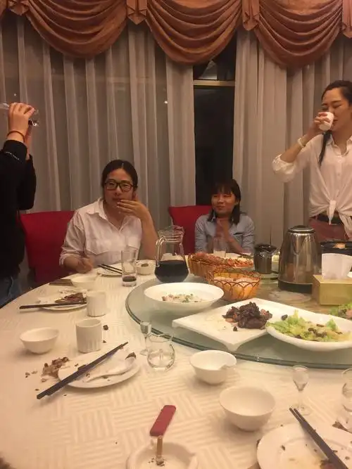 北京竣业巨翔建筑工程有限公司员工生日宴会