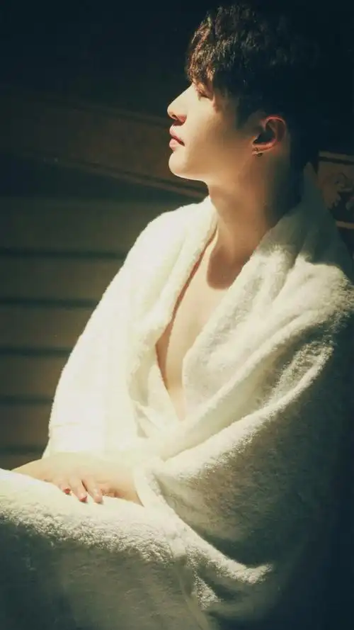 张艺兴 180804《沙海》解雨臣我们的花儿爷