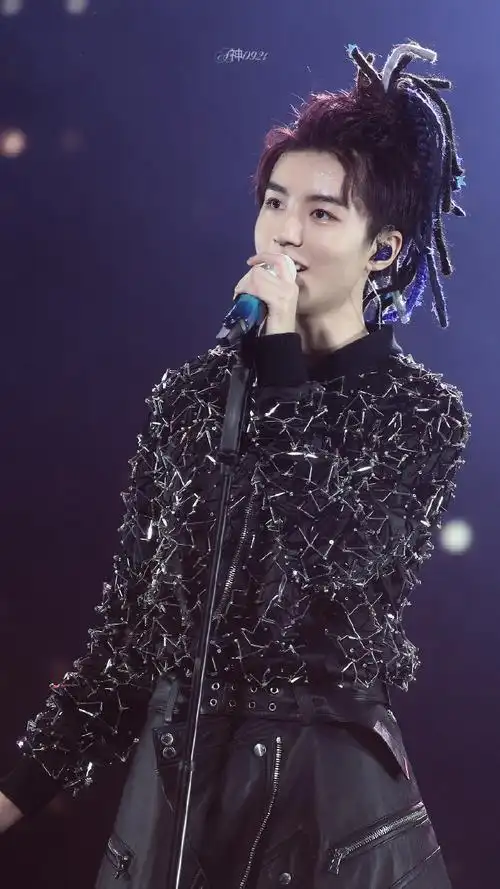 网页链接提取码:mij2】&新鲜事【蟹味珍藏馆—王俊凯图包/行程饭拍图