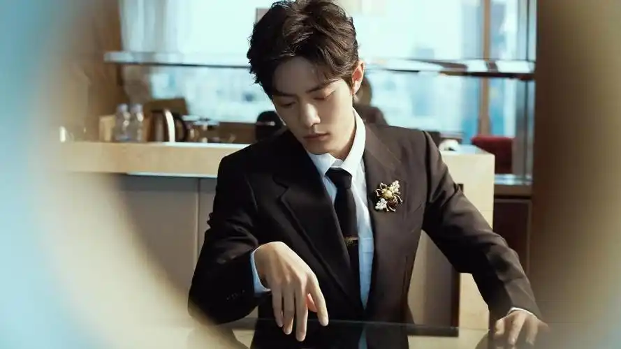 肖战天秤刺绣西服帅气迷人写真,高清壁纸图片,大陆明星-回车桌面