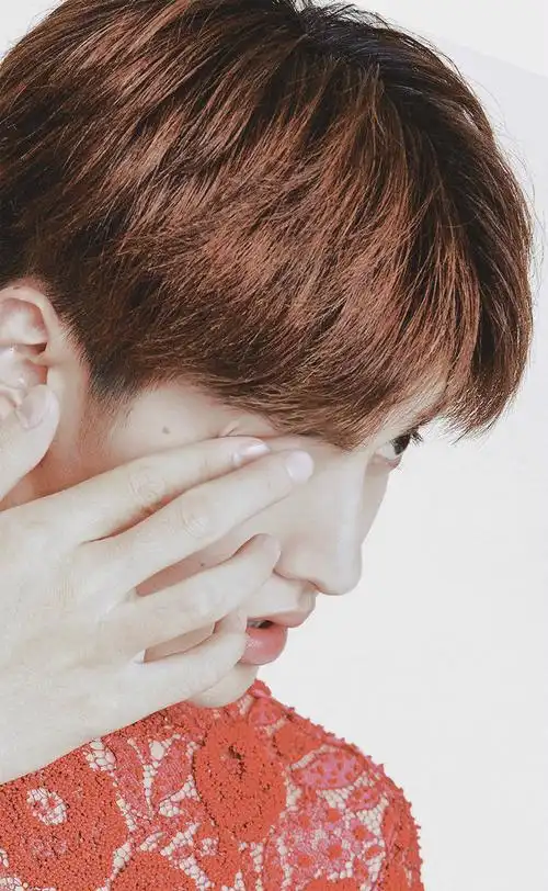 嘉人marieclaire中国男明星首封吴亦凡图片