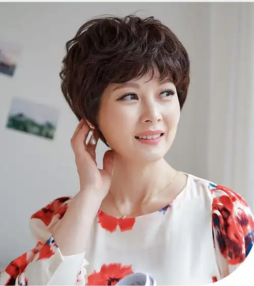 50岁中年女性剪什么发型显年轻?推荐这12种,洋气又减龄 - 知乎