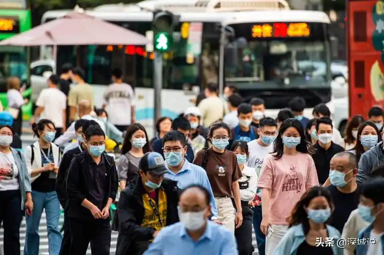 深圳晚高峰看城市跳动的脉搏每个人都在写自己的深圳故事