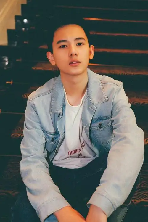 胡先煦参加《老男孩》发布会获刘烨刘昊然支招艺考