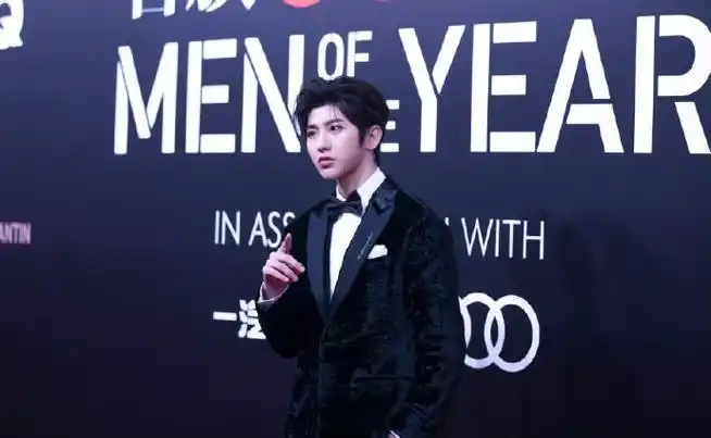 蔡徐坤掌管金发的神##蔡徐坤范思哲全球品牌代言人