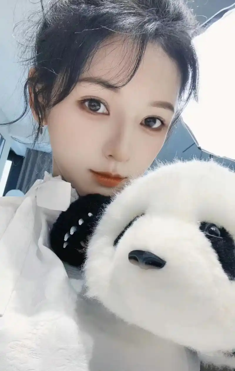 张予曦晒出美好生活照! #明星生图大赏