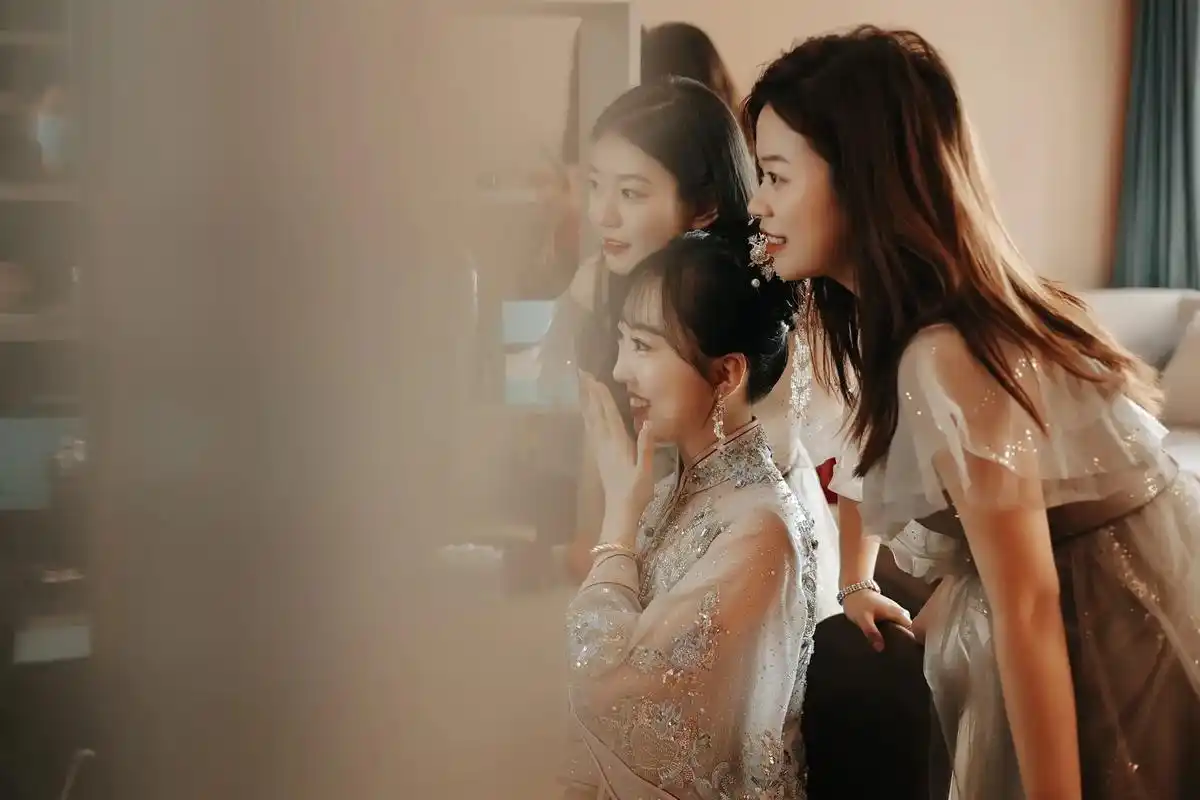 婚礼现场照片.总觉得细腻美好的情绪简单又真实～#新娘跟妆  - 抖音