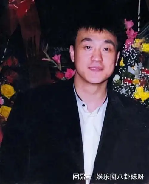 何冰娶同桌当妻子9个月就闪婚婚后24年零绯闻