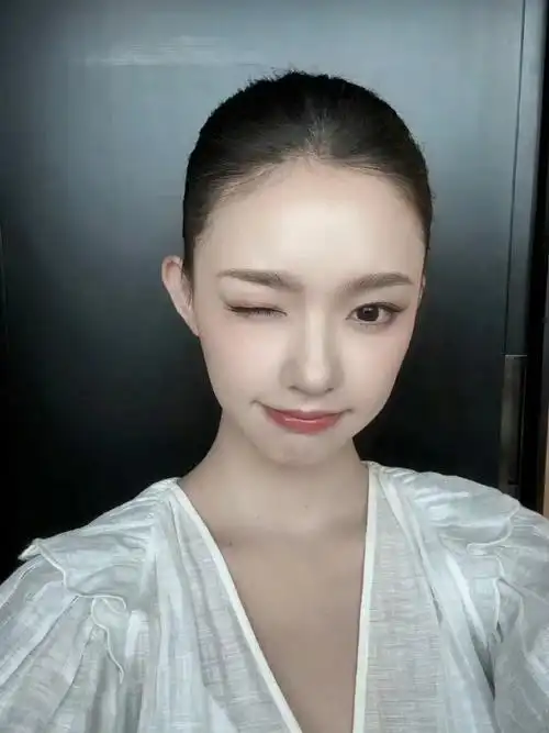 林允近期皮肤状态##林允放饭