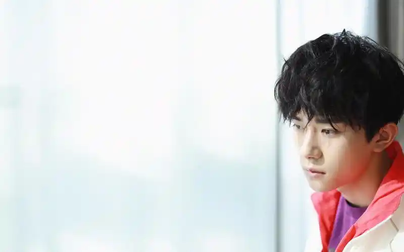 易烊千玺这就是街舞图片桌面电脑壁纸