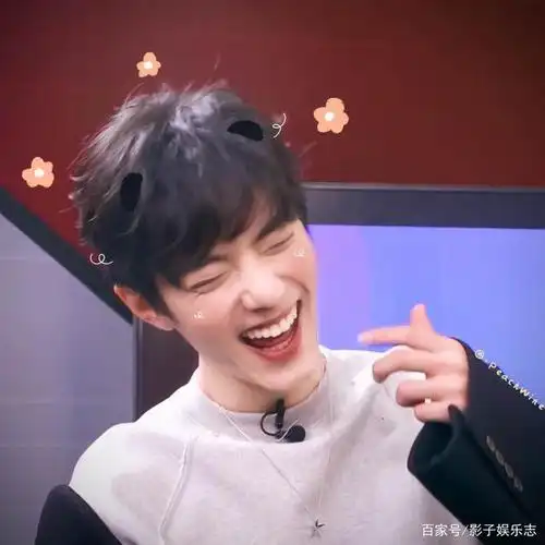 冲浪少年肖战:生活的苦闷被我一脚踢开!