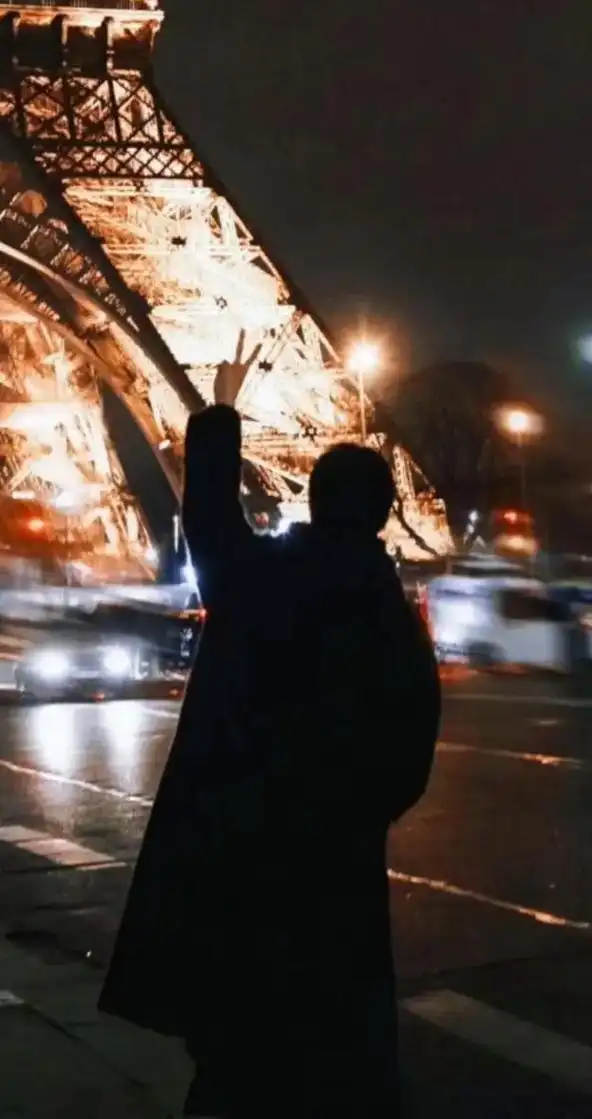 肖战 #背影 #氛围感 - 抖音