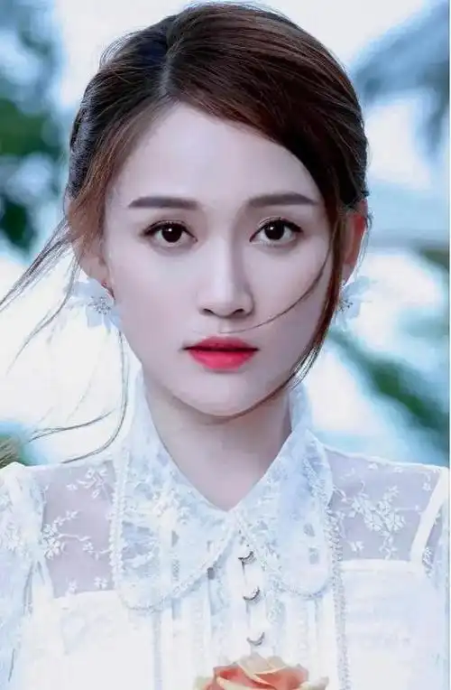 台湾偶像剧女王陈乔恩傻白甜的外表东方不败的硬核