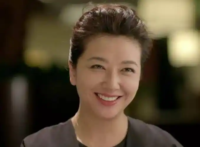 靳东坎坷爱情,27年爱4个富贵花,为何只钟情二婚女人?_李佳_感情_江珊