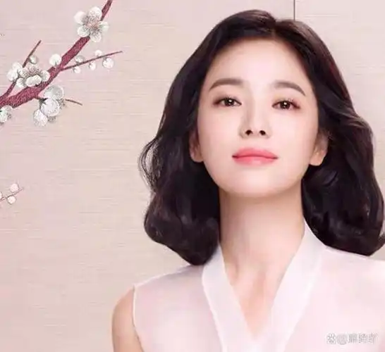 她的故事不仅是一个明星的兴衰,也是韩国娱乐圈残酷现实的写照.