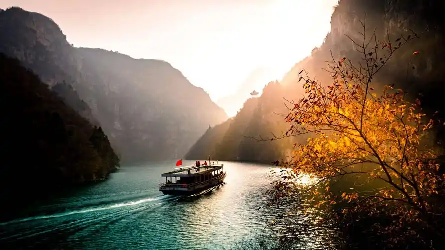 秋天的第一张手机壁纸来自诚意满满的青天河每张都是走心创作