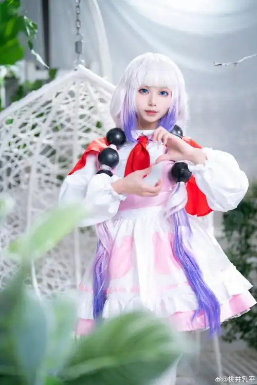 cos 正片出境:@桃井乳平妆娘:@咲梓摄后:@l同学不好好努力场地:@futa