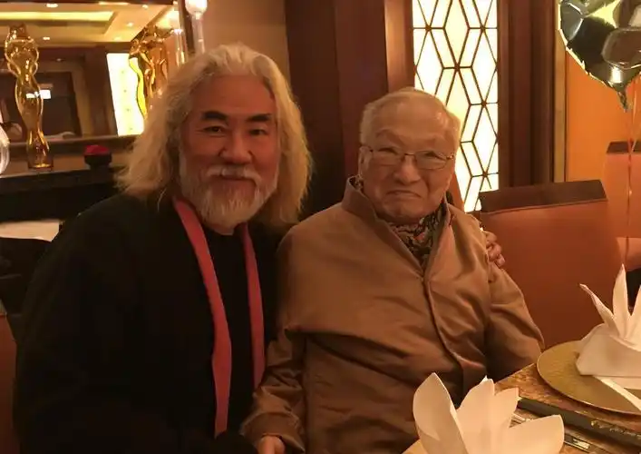 张纪中个人资料简介:娶小31岁的娇妻,岳母小自己11岁,72岁也要尽孝心