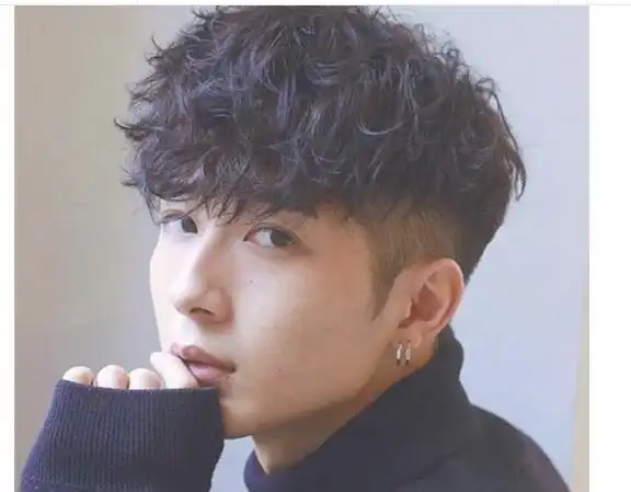 蓬松男生烫发发型 空气感十足男生烫发型