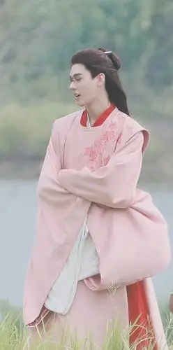 《山河令》温客行见自家阿絮穿的盛世美服,花花绿绿穿出了仙气!