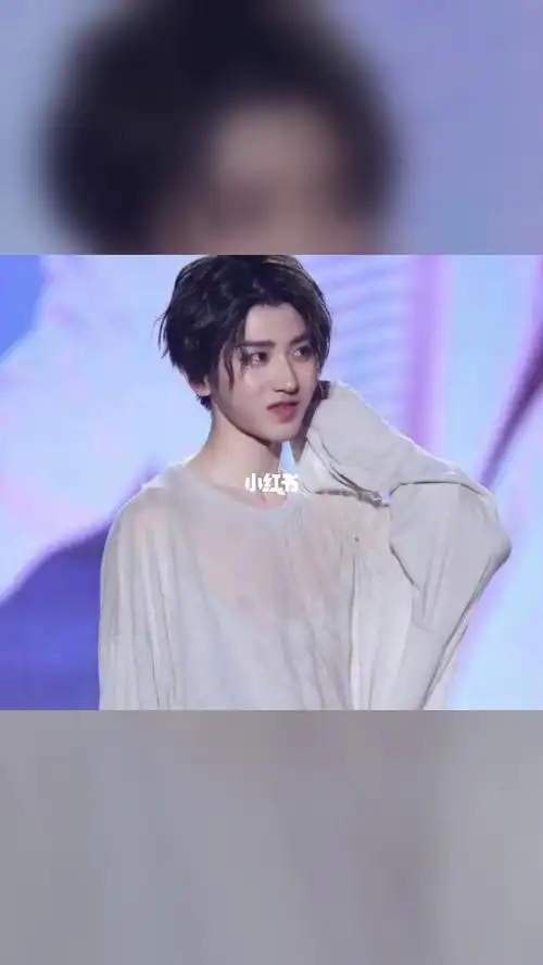 蔡徐坤的腹肌_蔡徐坤_腹肌_娱乐_明星娱乐资讯