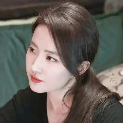 刘亦菲捧花头像