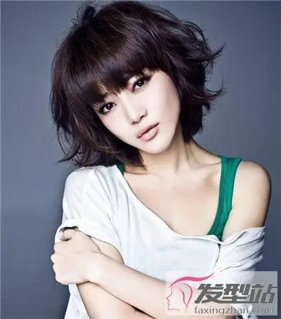 头顶尖适合什么发型 蓬松感短发让头型看去更饱满